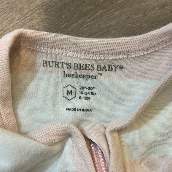 Burt’s Bee Sleepsack - Picture 2 of 2